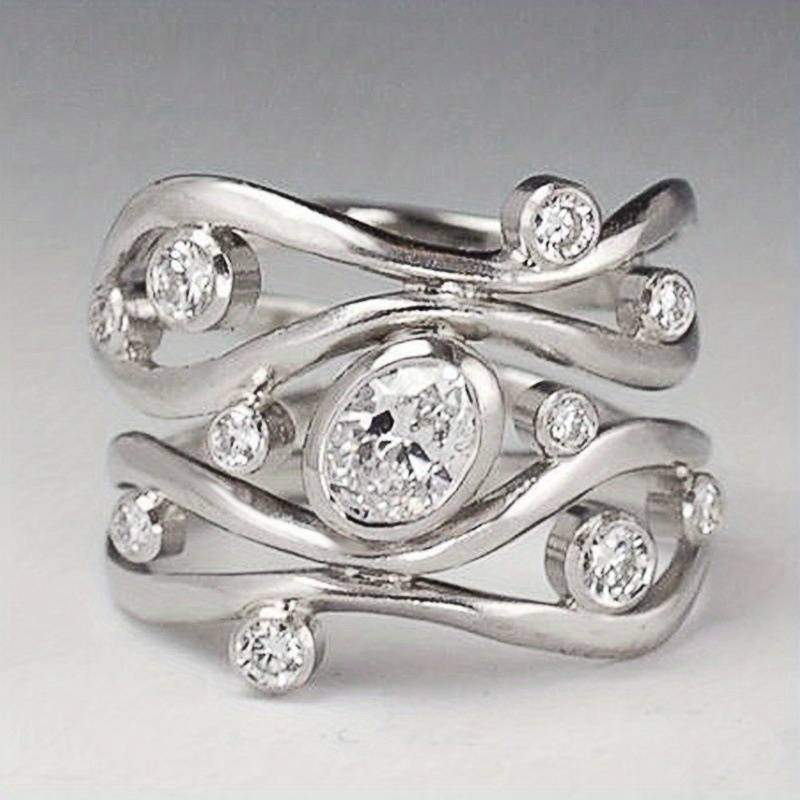 Anillo de plata con circonita cúbica irregular vintage