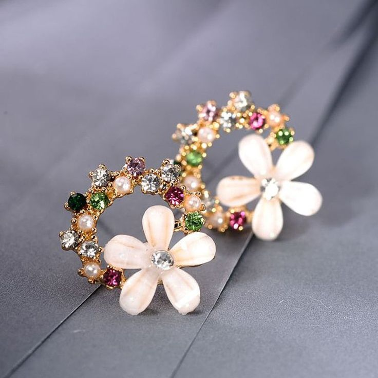 Pendientes de aro florales elegantes