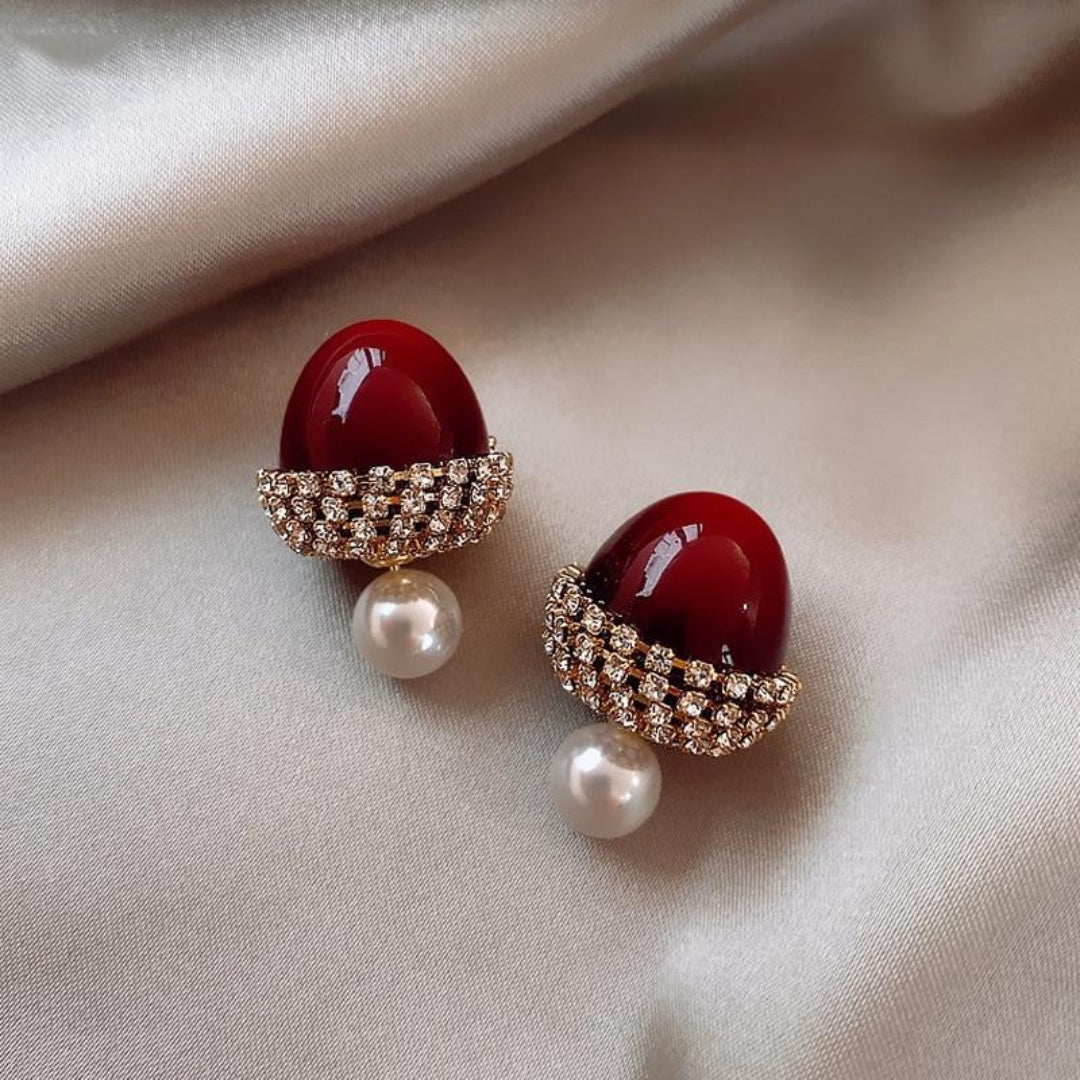 Pendientes de avellana roja con perlas