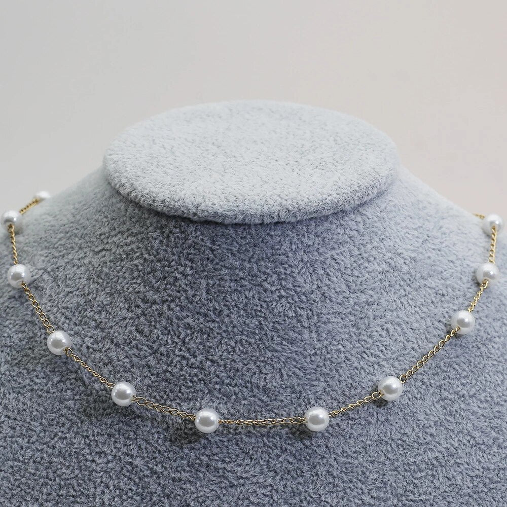Collar de perlas en oro