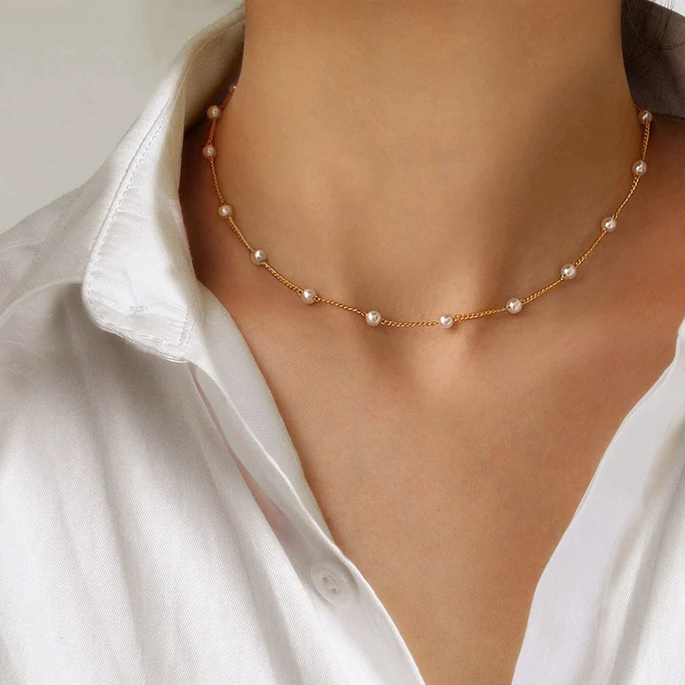 Collar de perlas en oro