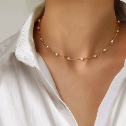 Collar de perlas en oro