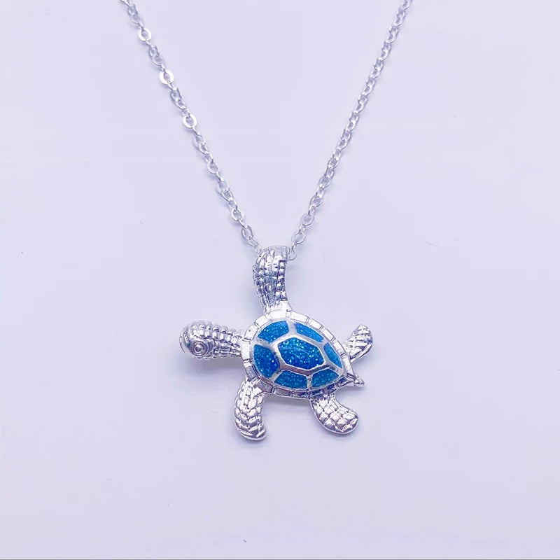Collar de tortuga marina de ópalo azul