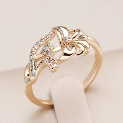 Elegante anillo bañado en oro
